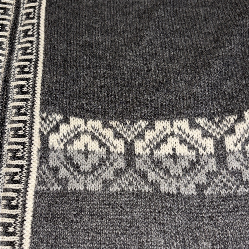 Alpaca wool cardigan sweater with hood - Picture 7 of 11